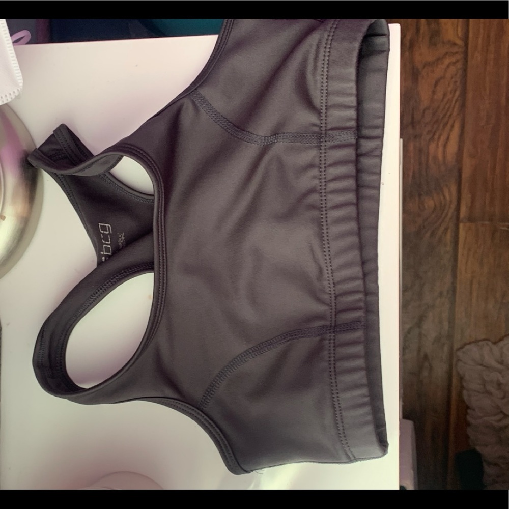 sports bra